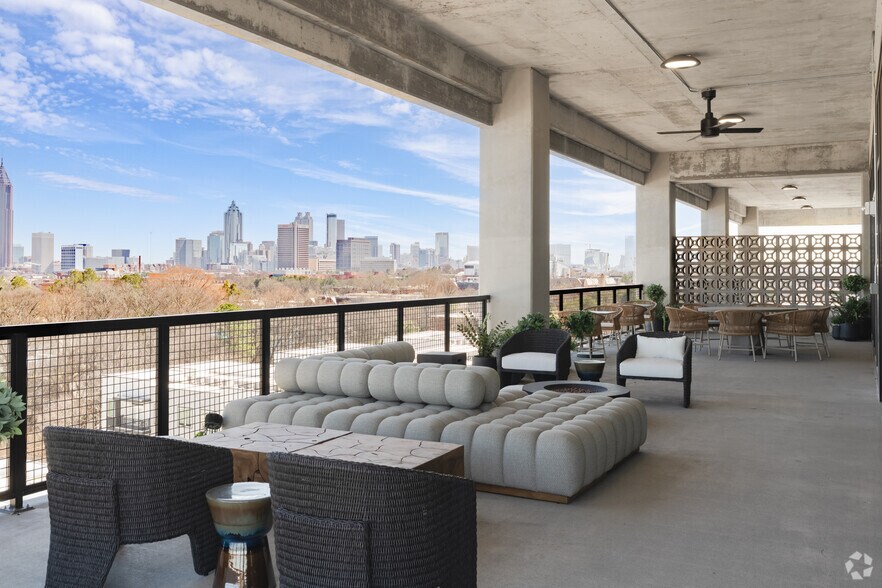 Photo of 9th Floor Ste 925