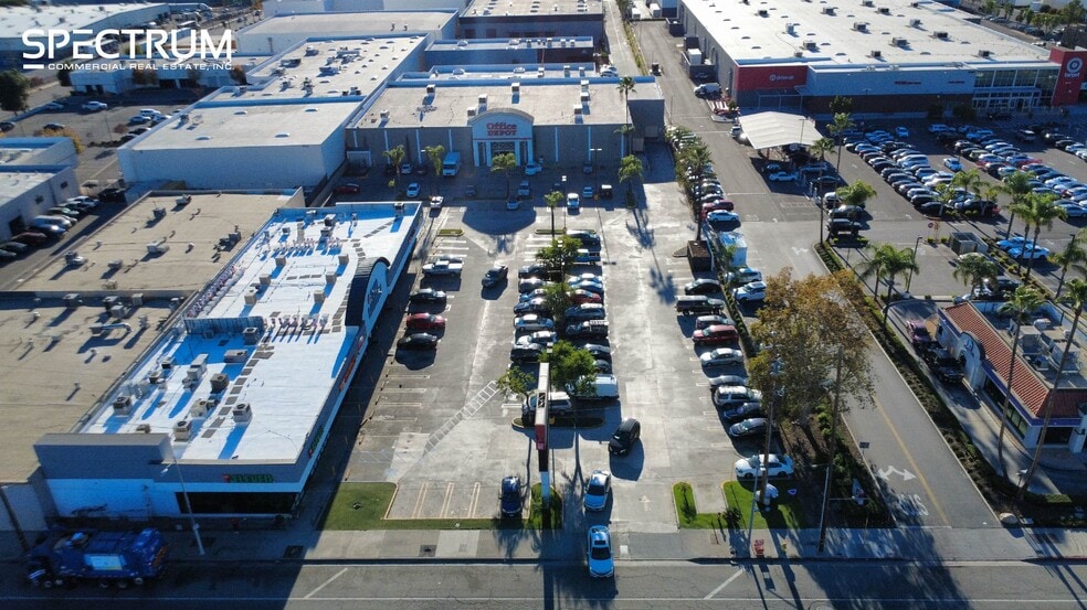 More Photos Of 12900-12902 Foothill Blvd, Sylmar Storefront For Lease