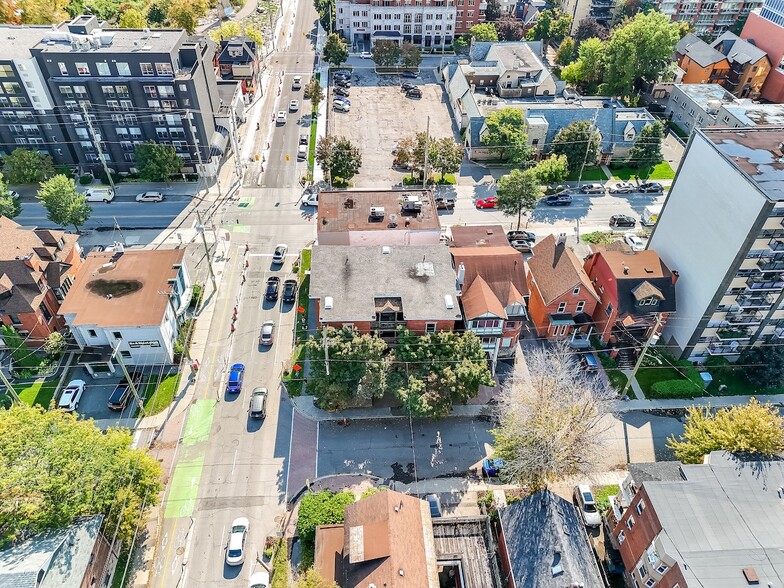 Primary Photo Of 342 Frank St, Ottawa Apartments For Sale