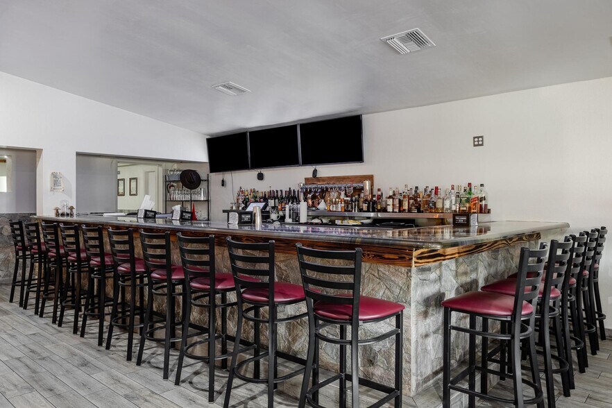 More Photos Of 93 S Hall St, LaBelle Restaurant For Sale