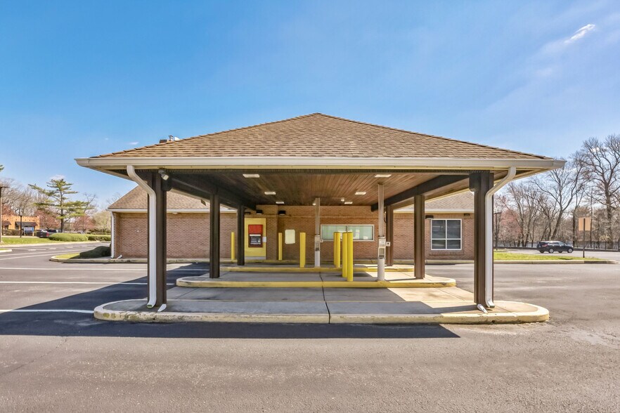 More Photos Of 50 E Clementon Rd, Gibbsboro Bank For Sale