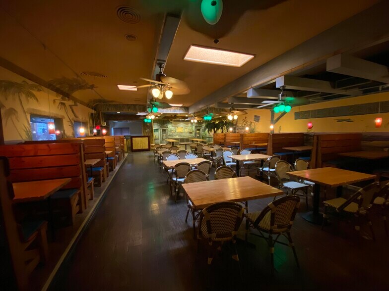 More Photos Of 901 Dual Hwy, Hagerstown Restaurant For Sale