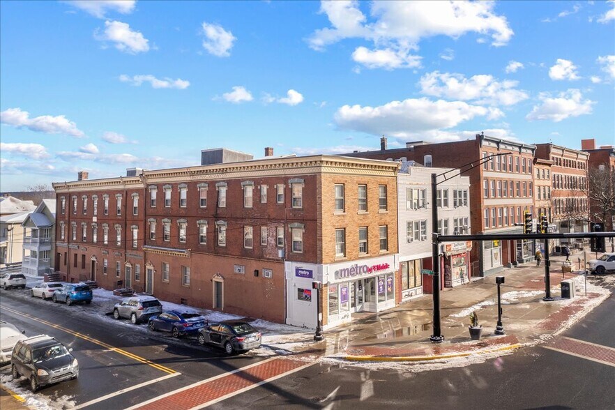 More Photos Of 666-668 Main St, Middletown Apartments For Sale
