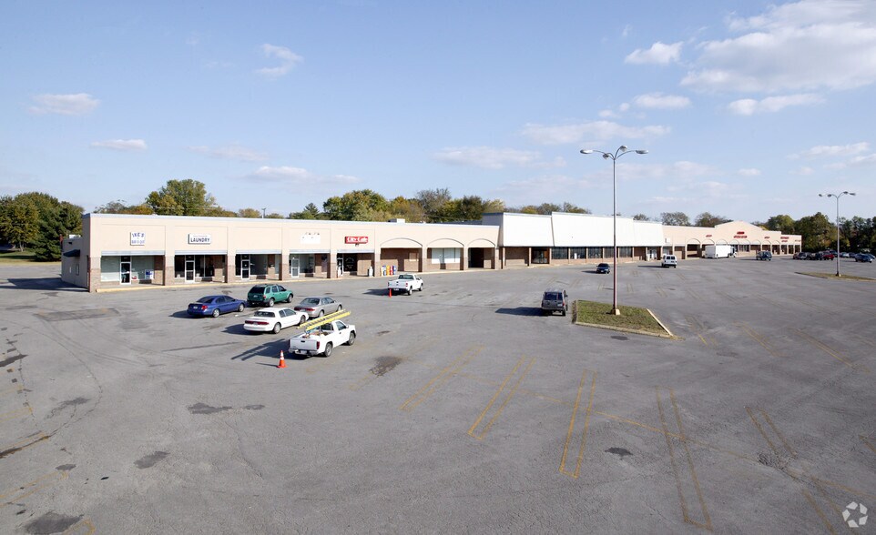 More Photos Of 629-637 S Water Ave, Gallatin Unknown For Lease