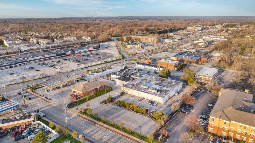 More Photos Of 27100 Chagrin Blvd, Beachwood Auto Dealership For Sale
