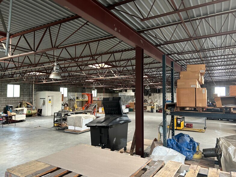 More Photos Of 2826 Southwest Blvd, Kansas City Warehouse For Sale