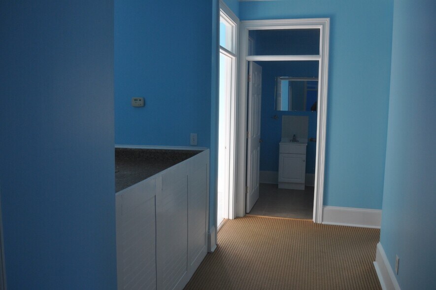 More Photos Of 4330 S Lee St, Buford Medical For Lease