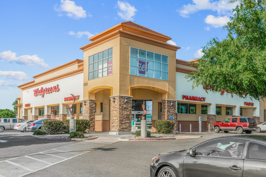 Primary Photo Of 2420 N Blackstone Ave, Fresno Drugstore For Lease