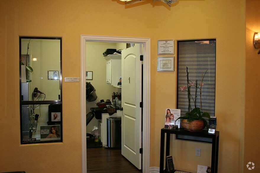 More Photos Of 3604 S Cooper St, Arlington Office For Lease