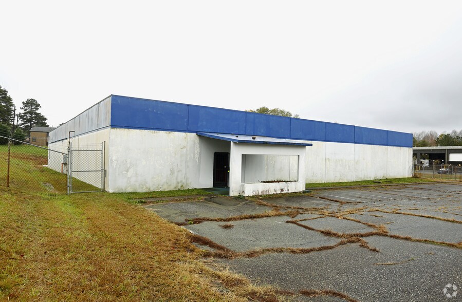 Primary Photo Of 1845 Wren Tpke, Gastonia Warehouse For Sale