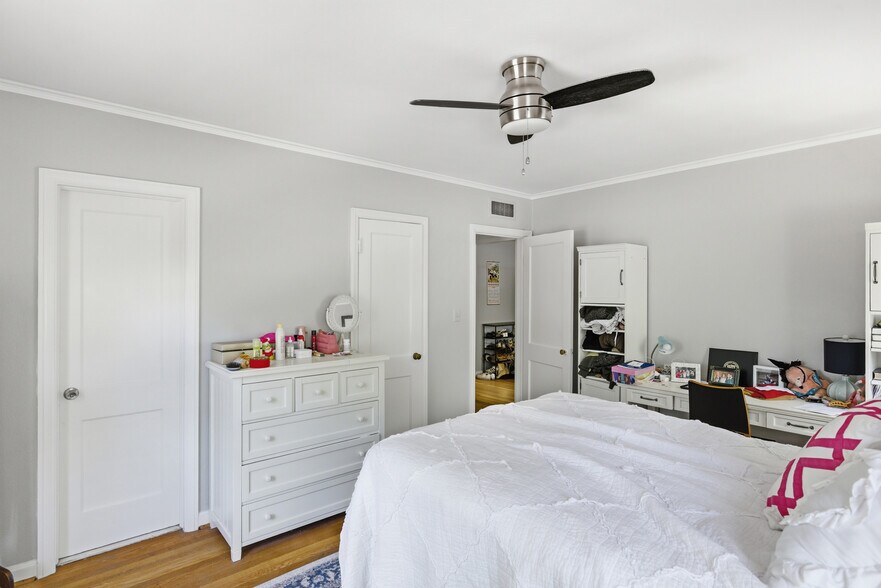 More Photos Of 3411 Bull St, Savannah Apartments For Sale