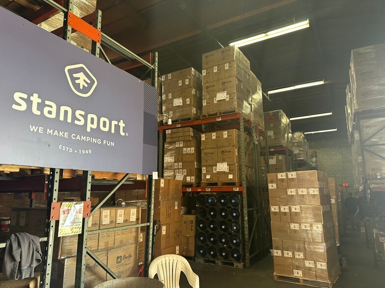More Photos Of 2801 E 12th St, Los Angeles Warehouse For Sale