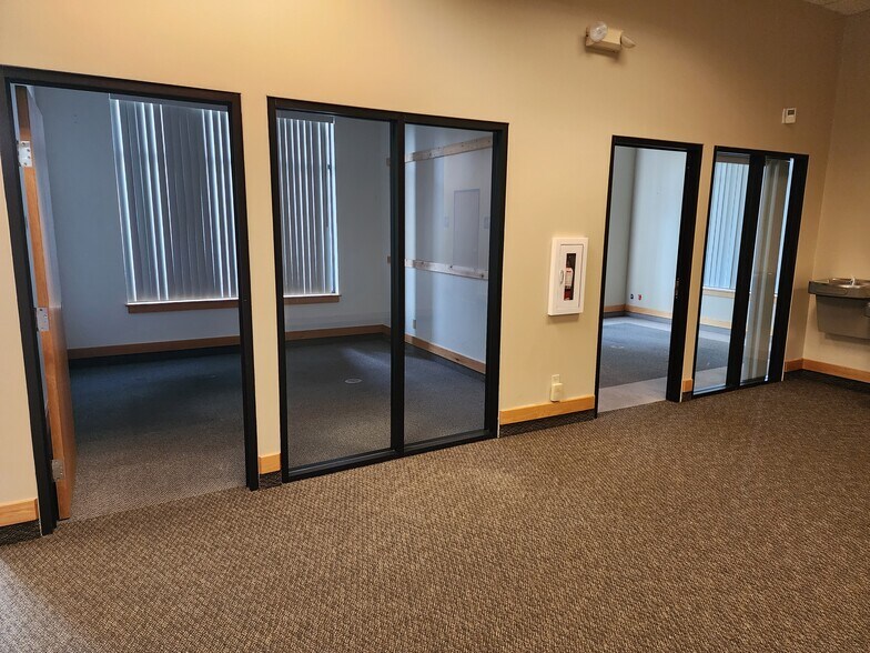 More Photos Of 22408 E Appleway Ave, Liberty Lake Bank For Lease