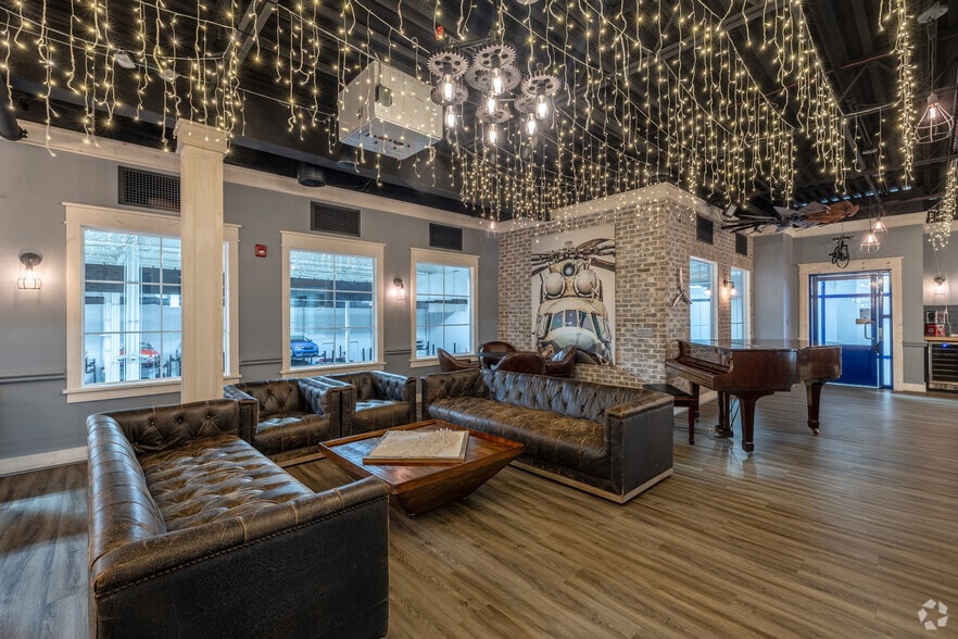 More Photos Of 10 Kingsbridge Rd, Fairfield Office For Lease