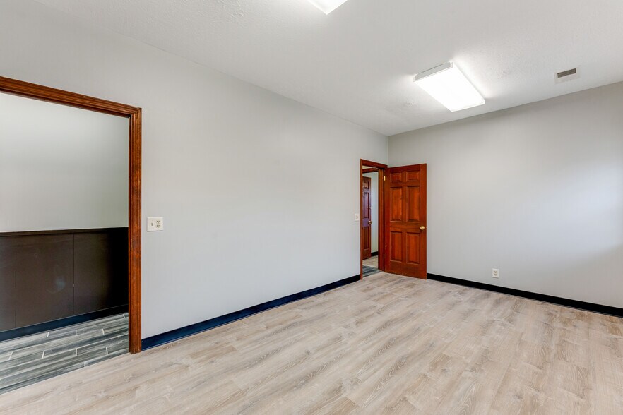 More Photos Of 6501 E Livingston Ave, Reynoldsburg Medical For Lease