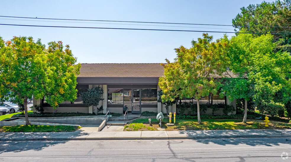 Primary Photo Of 20520 Prospect Rd, Saratoga Office For Lease