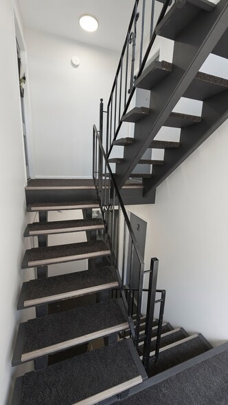 More Photos Of 1330-1334 S 30th Ave, Omaha Apartments For Sale