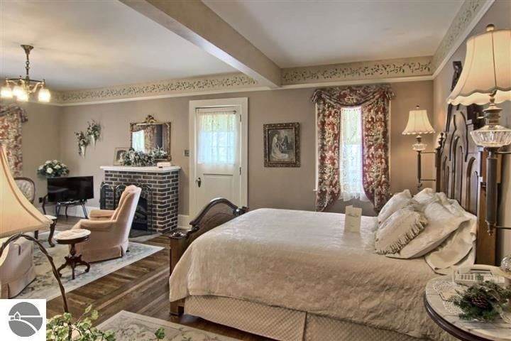 More Photos Of 230 Wellington St, Traverse City Hospitality For Sale