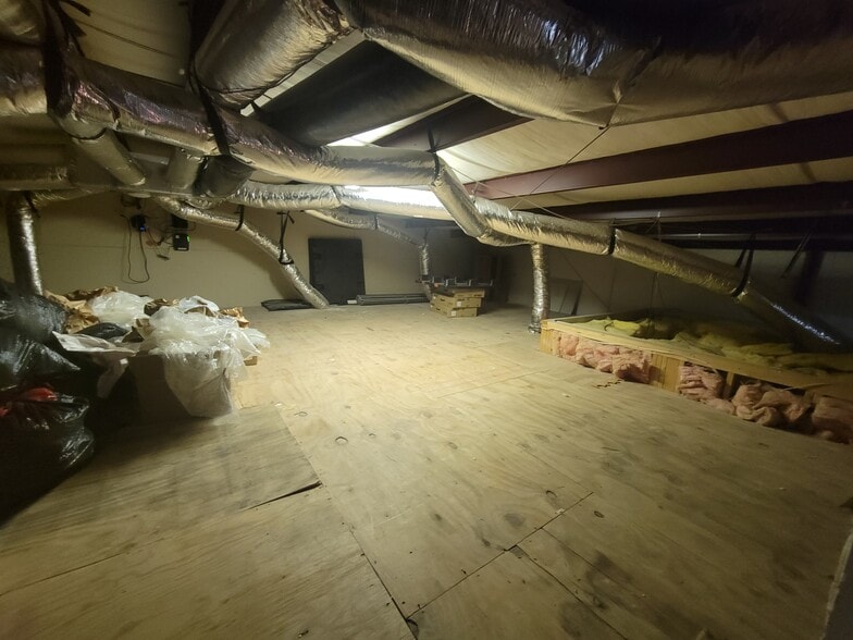 More Photos Of 6600 Windmill Way, Wilmington Industrial For Lease