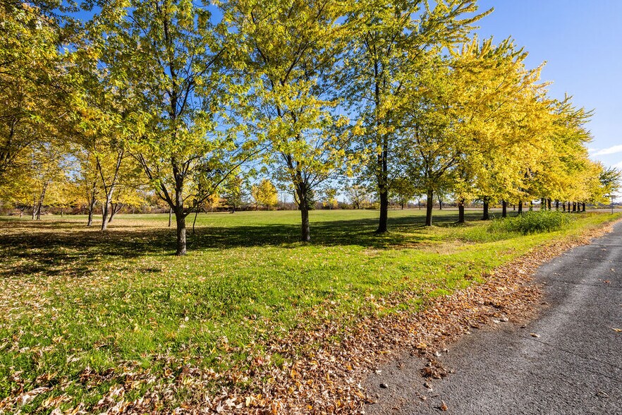Primary Photo Of 1975 Rte Édouard-VII, Saint-Philippe Land For Sale
