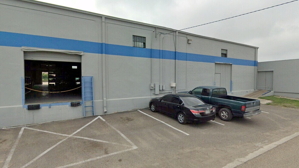 More Photos Of 1002 W Jackson Ave, Harlingen Warehouse For Sale