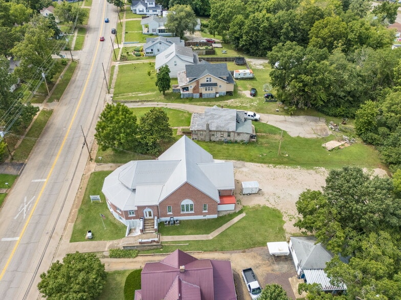 More Photos Of 408 W Main St, Park Hills Religious Facility For Sale
