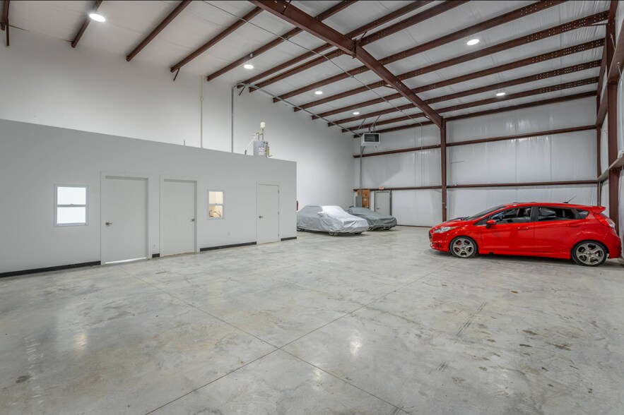 More Photos Of 1409 E 51st St, Chattanooga Warehouse For Sale