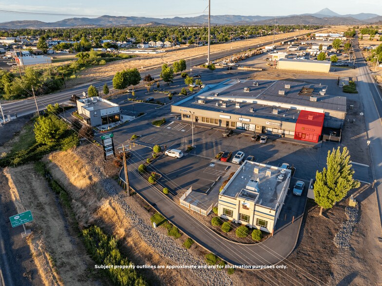 More Photos Of 7338 Crater Lake Hwy, White City Freestanding For Sale