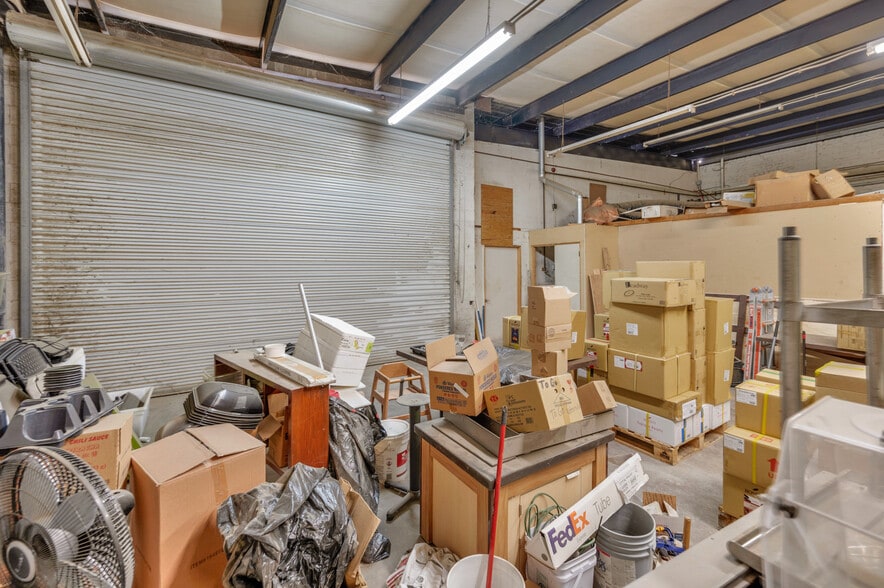 More Photos Of 201 E St, Lemoore Auto Repair For Sale