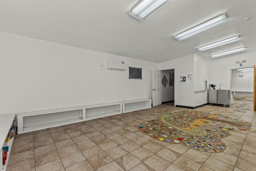 More Photos Of 11223 NW 10th St, Oklahoma City Daycare Center For Sale