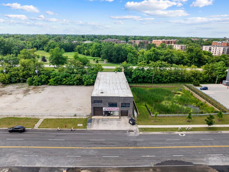 More Photos Of 1765 Busse Hwy, Des Plaines Warehouse For Sale