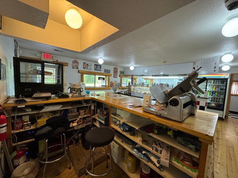 More Photos Of 482 N Sage Lake Rd, Hale Freestanding For Sale