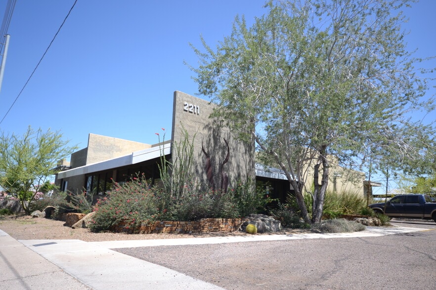 More Photos Of 2211 N 7th St, Phoenix Office For Sale