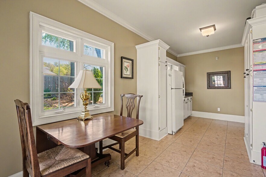 More Photos Of 236 Washington Ave, Marietta Office Residential For Sale