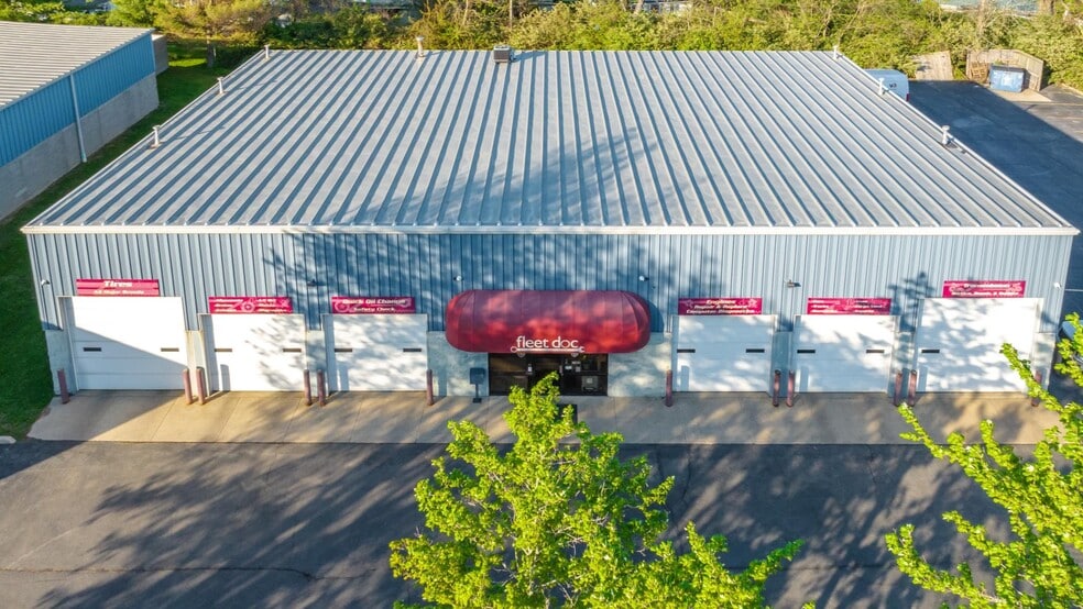 Primary Photo Of 1031 Contract St, Lexington Service For Sale