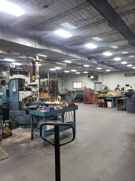 More Photos Of 330 Fuller Rd, Chicopee Distribution For Sale