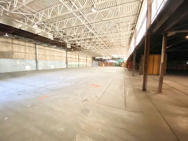 More Photos Of 3901 Camden Ave, Parkersburg Warehouse For Lease