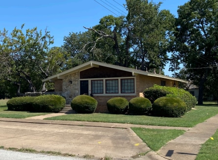 Primary Photo Of 500 W Nash St, Terrell Medical For Lease