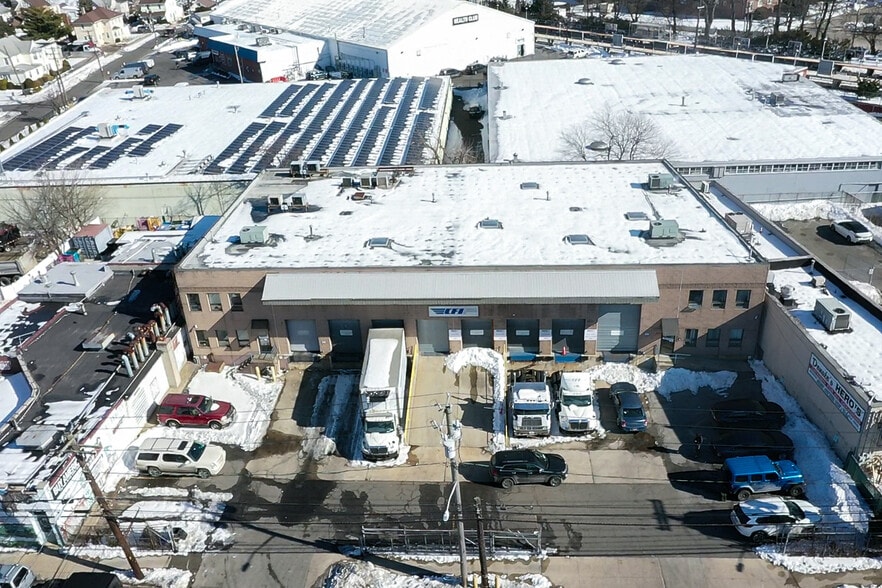 Primary Photo Of 220 Lawrence Ave, Lawrence Distribution For Lease