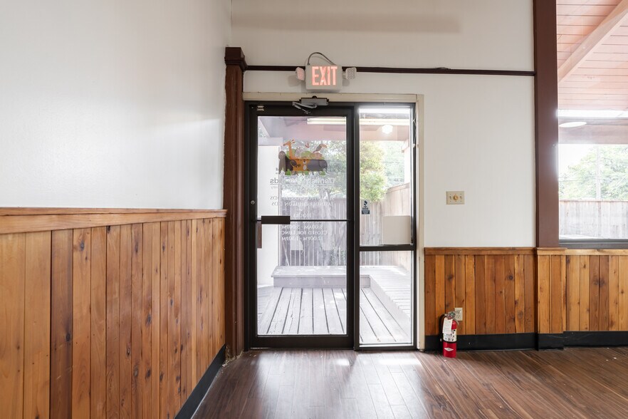 More Photos Of 5102 Salem Ave, Lubbock Medical For Sale