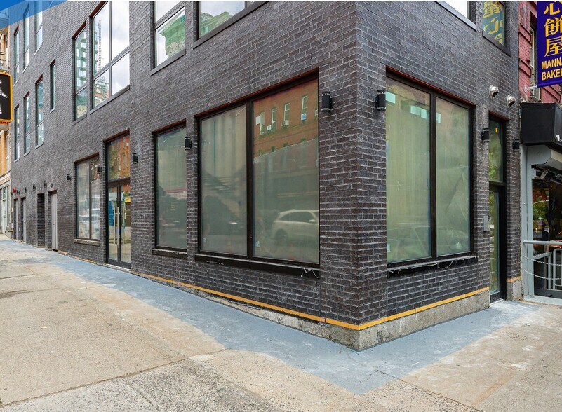 More Photos Of 20 Henry St, New York Storefront For Lease