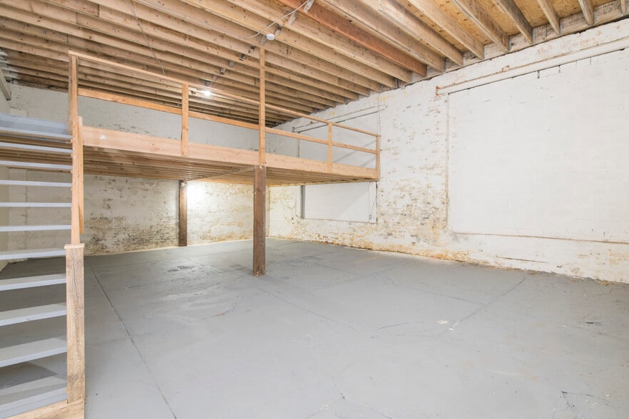 More Photos Of 4233-37 Park, Philadelphia Light Distribution For Sale