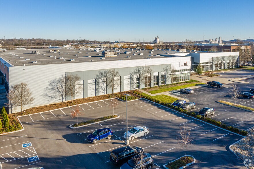 More Photos Of 2981-2993 Sidco Dr, Nashville Warehouse For Lease