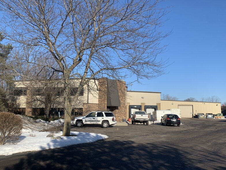 Primary Photo Of 1520 N Old Rand Rd, Wauconda Warehouse For Lease