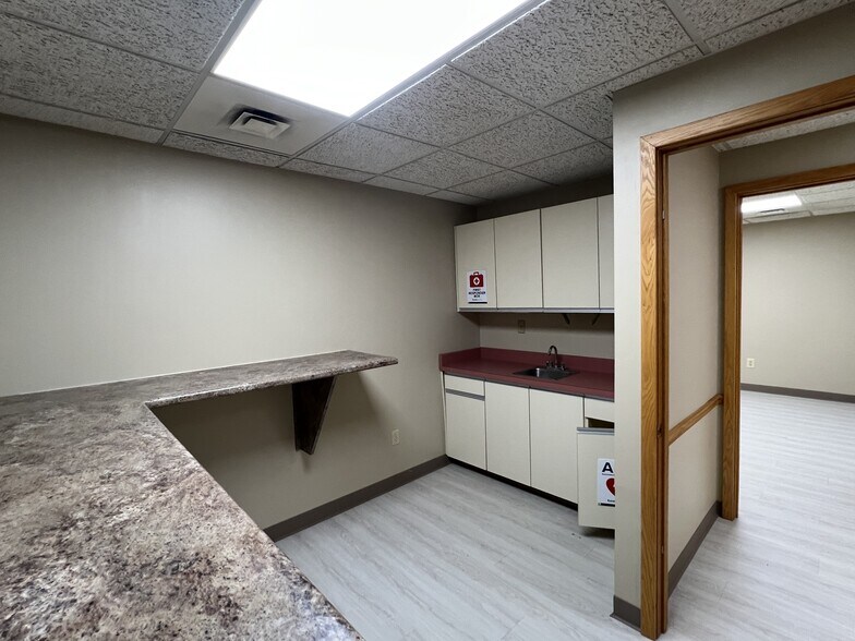 More Photos Of 155 Mount Pleasant Rd, West Newton Medical For Lease