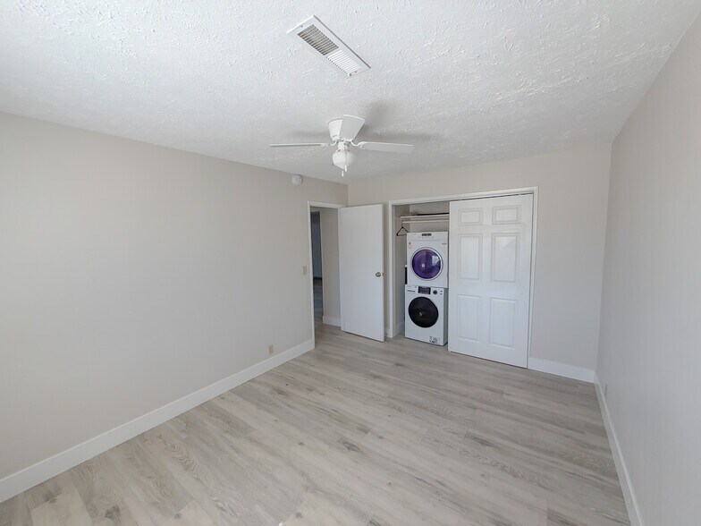 More Photos Of 126 E 1st North St, Mesquite Multifamily For Sale