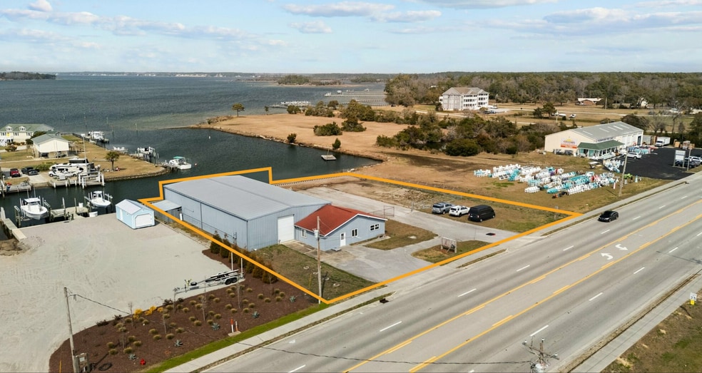 More Photos Of 427 Cedar Point Blvd, Cedar Point Warehouse For Sale