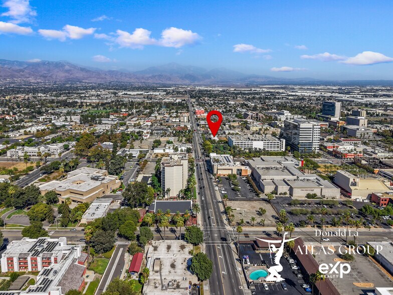More Photos Of 415 W 5th St, San Bernardino Freestanding For Sale