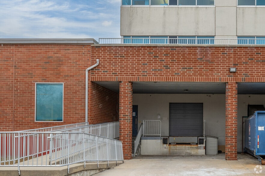 More Photos Of 1000 River Rd, Conshohocken Office For Lease