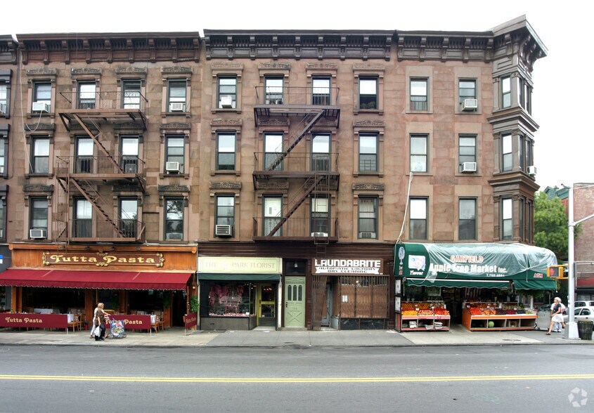 More Photos Of 158 Seventh Ave, Brooklyn Storefront Retail Residential For Sale